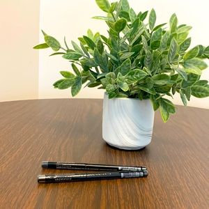 AVON Glimmersticks Eye Liner (Set of 2)